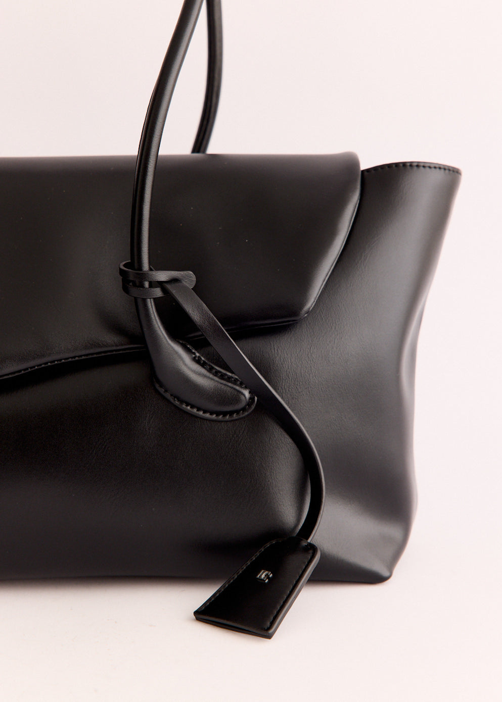 Haricot Flap Mini Bag
