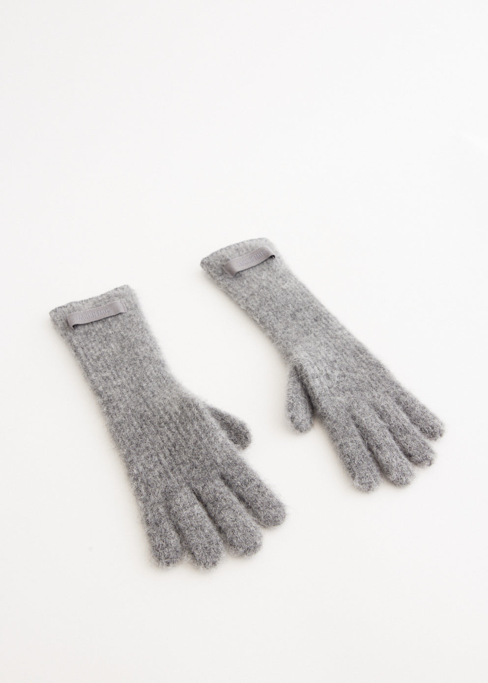 【送料&関税込】Jacquemus Grosgrain Wool Gloves Jacquemus Grosgrain Wool Gloves | italist