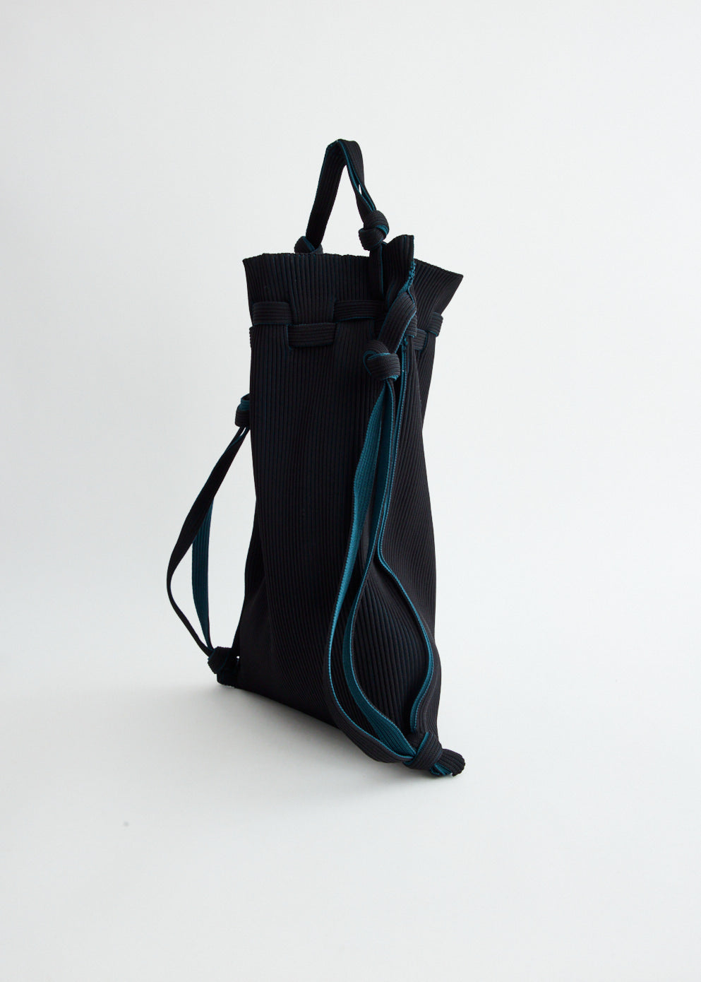 LASTFRAME/ラストフレーム】TWO TONE KNAPSACK/ニットバッグ