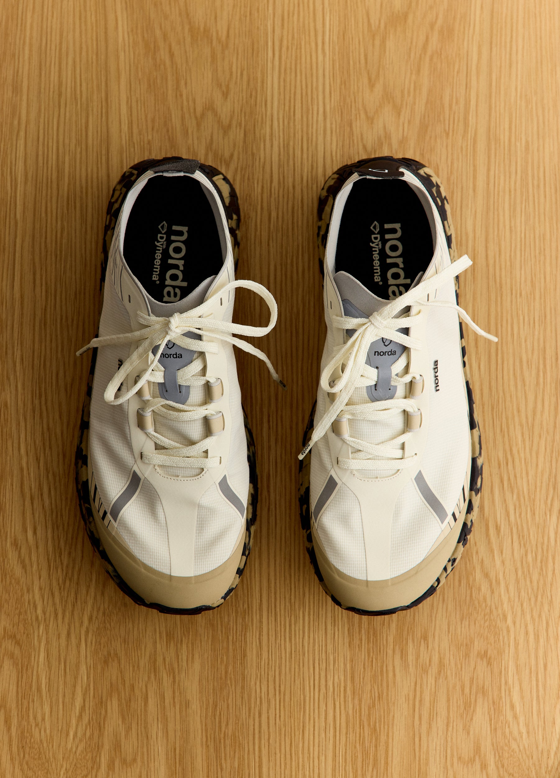 001A 'Abyss' Sneakers