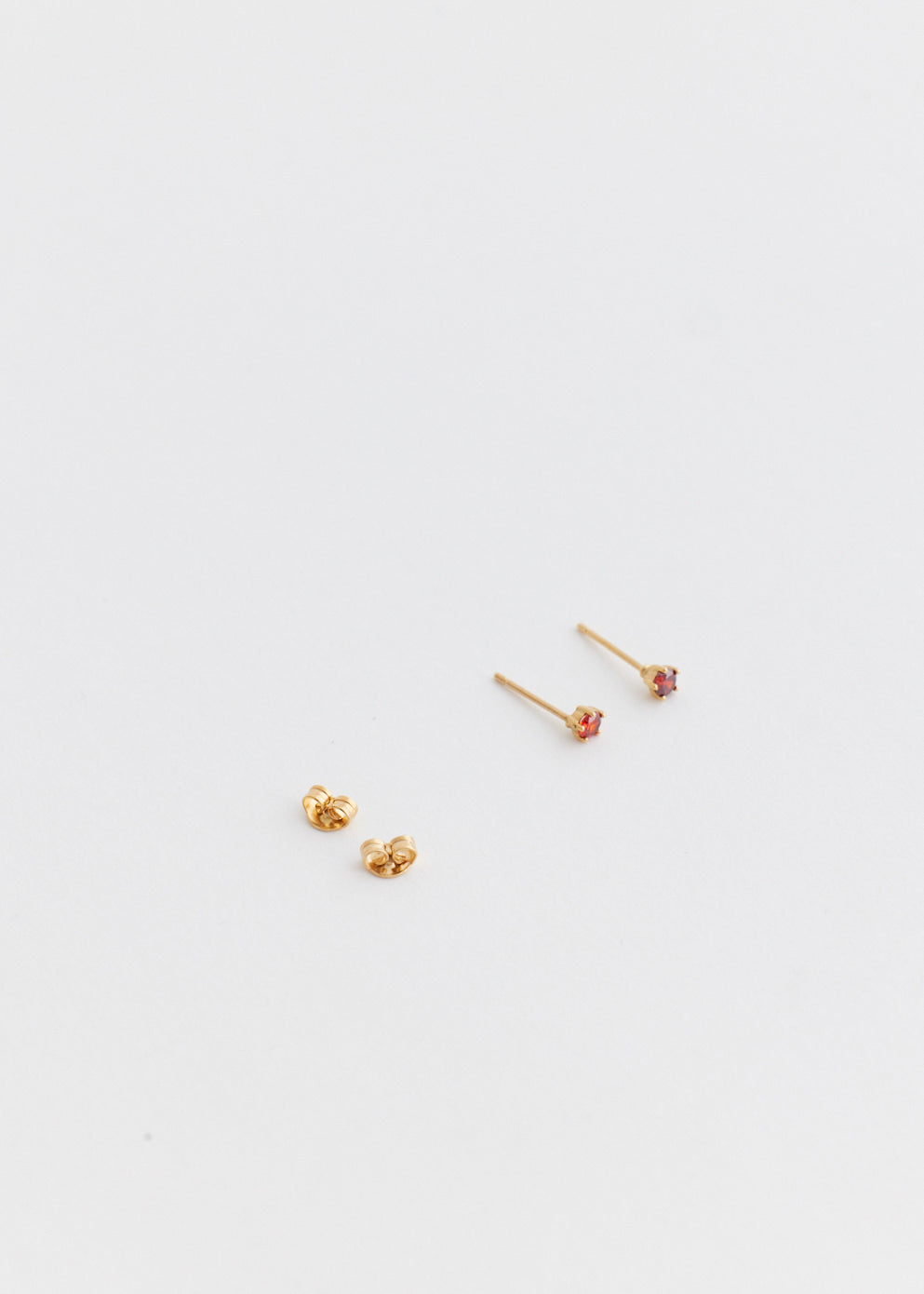 Isee Studs