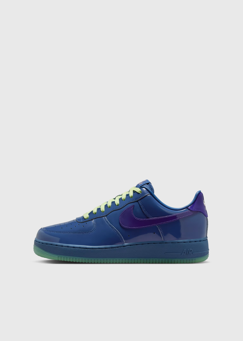 The Air Force 1 Low 'Mystic Navy' Sneakers