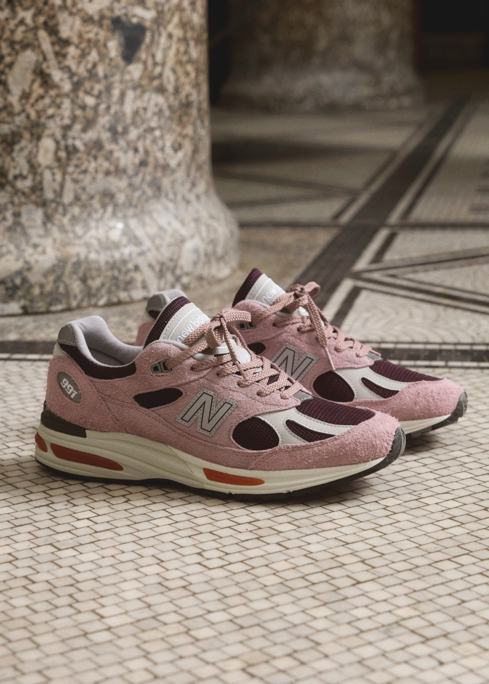 MADE in UK 991v2 'Deauville Mauve' Sneakers