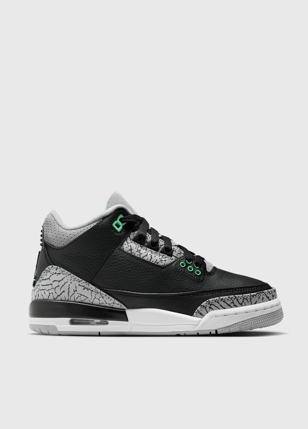 Air Jordan 3 Retro 'Green Glow' Sneakers (GS)