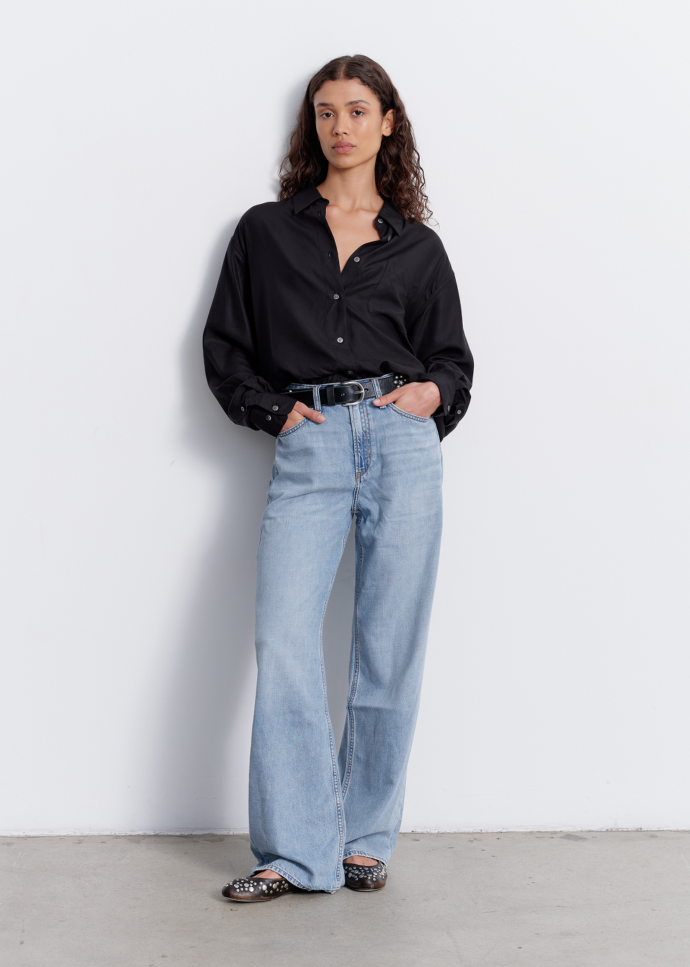 Featherweight Logan Jeans