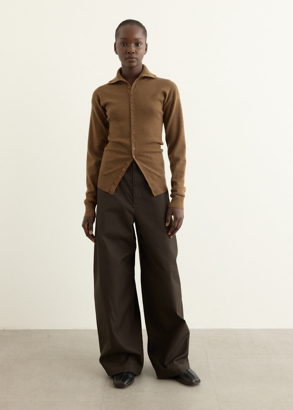 Buttoned Fitted Cardigan