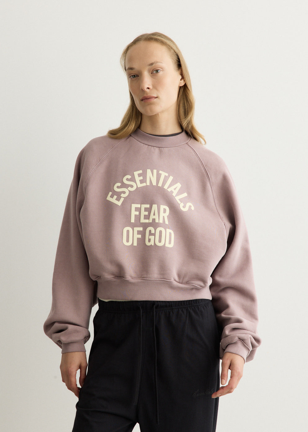 Campus 90's Cropped Raglan Crewneck