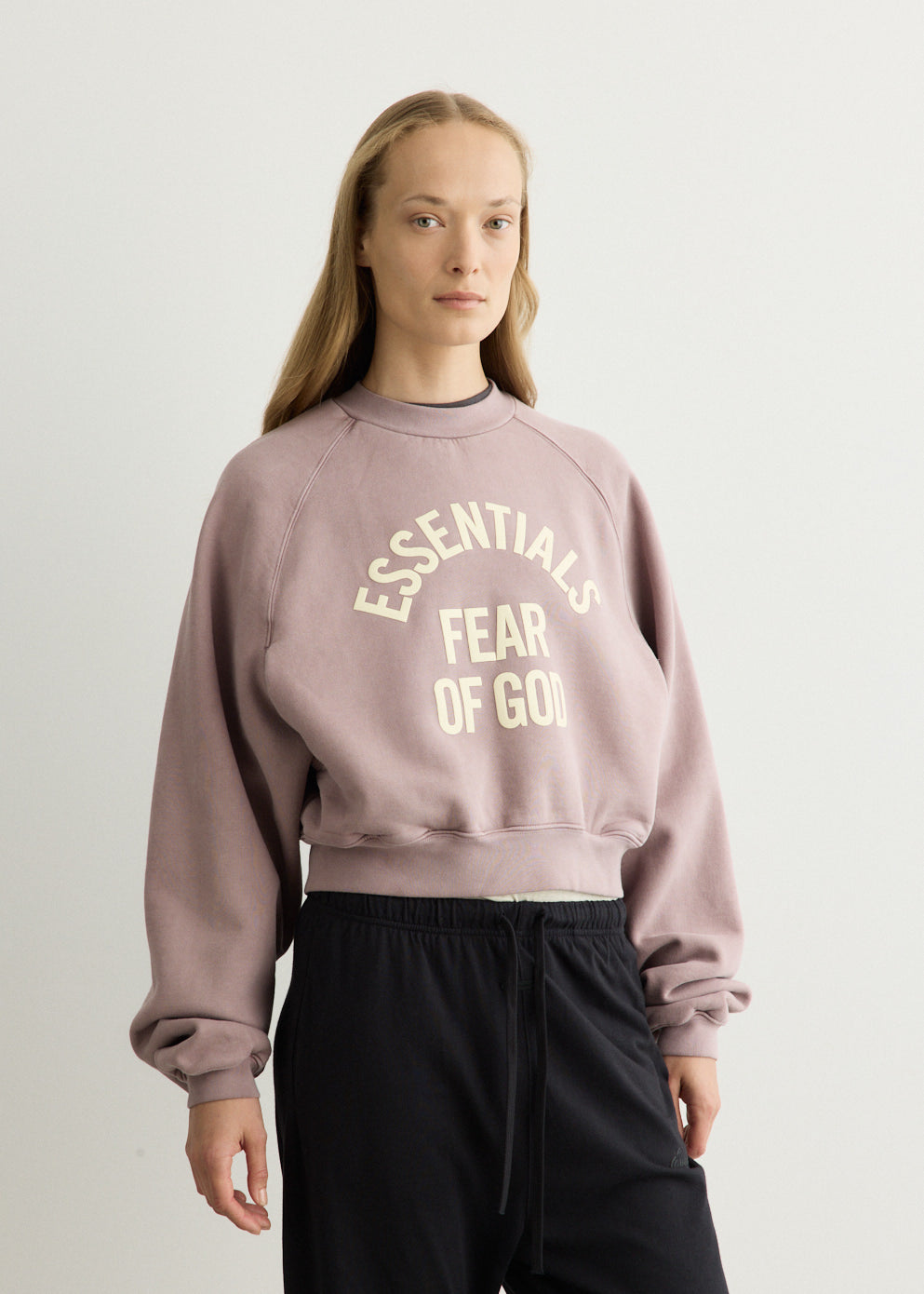 Campus 90's Cropped Raglan Crewneck