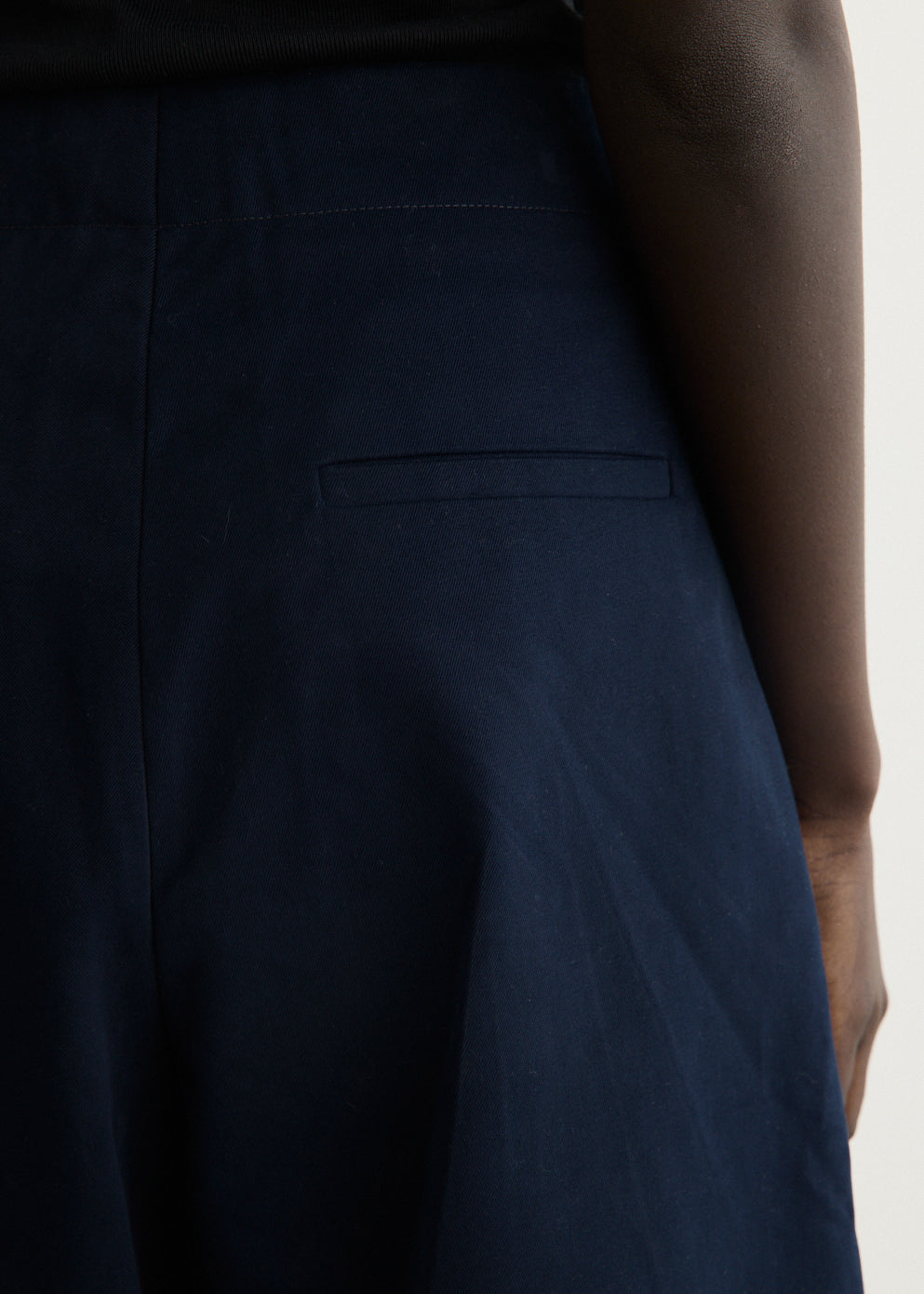 Deep Pleat Volume Ankle Crop Pants