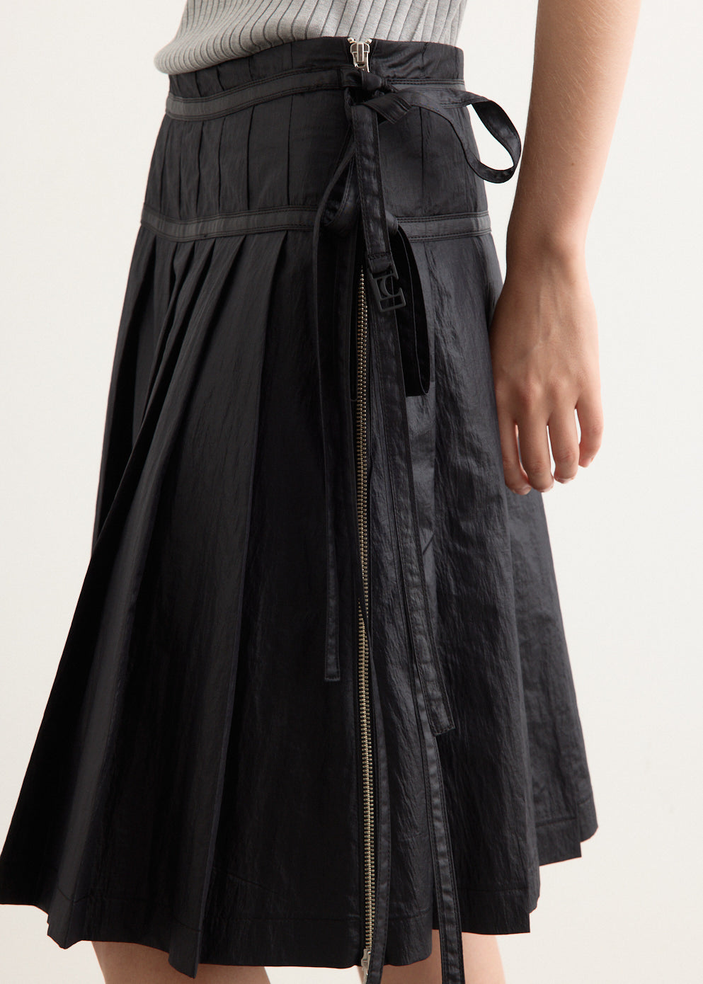 Pleated Zipper Skirt