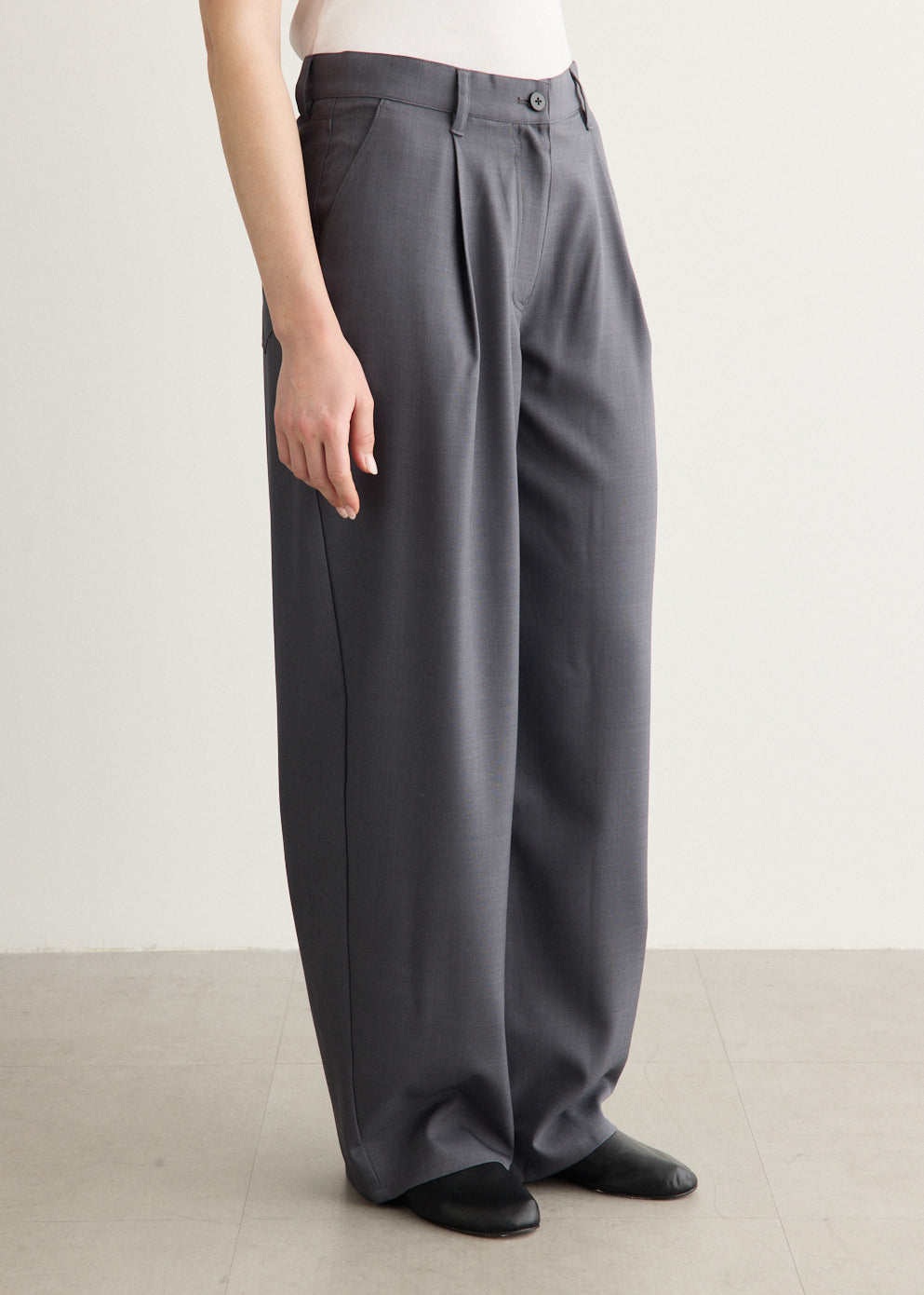 Saharper Pleat Trousers