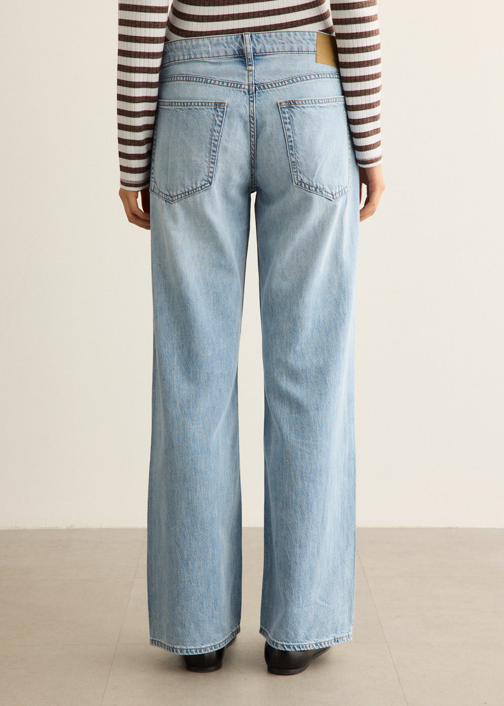 Featherweight Cam Low Rise Full Straight Jeans