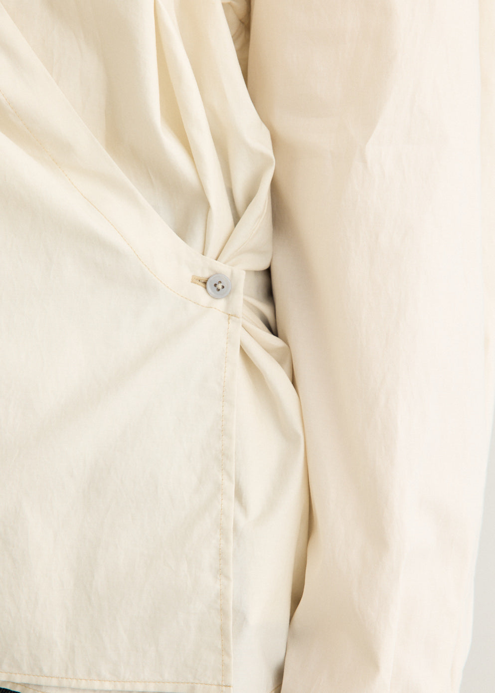 Straight Collar Twisted Shirt