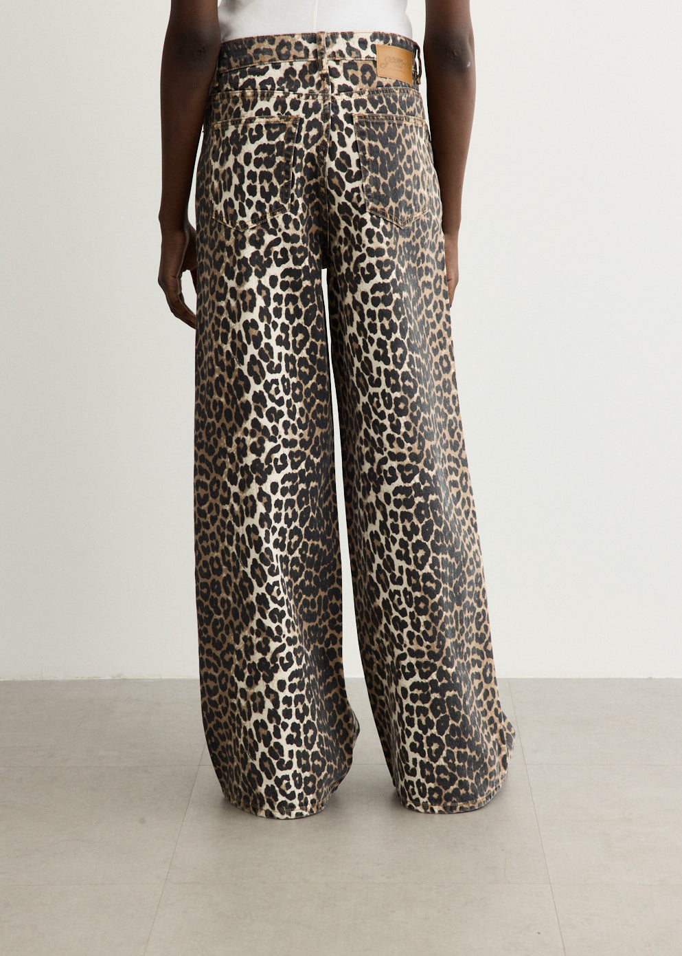 Leopard Printed Lari Jeans