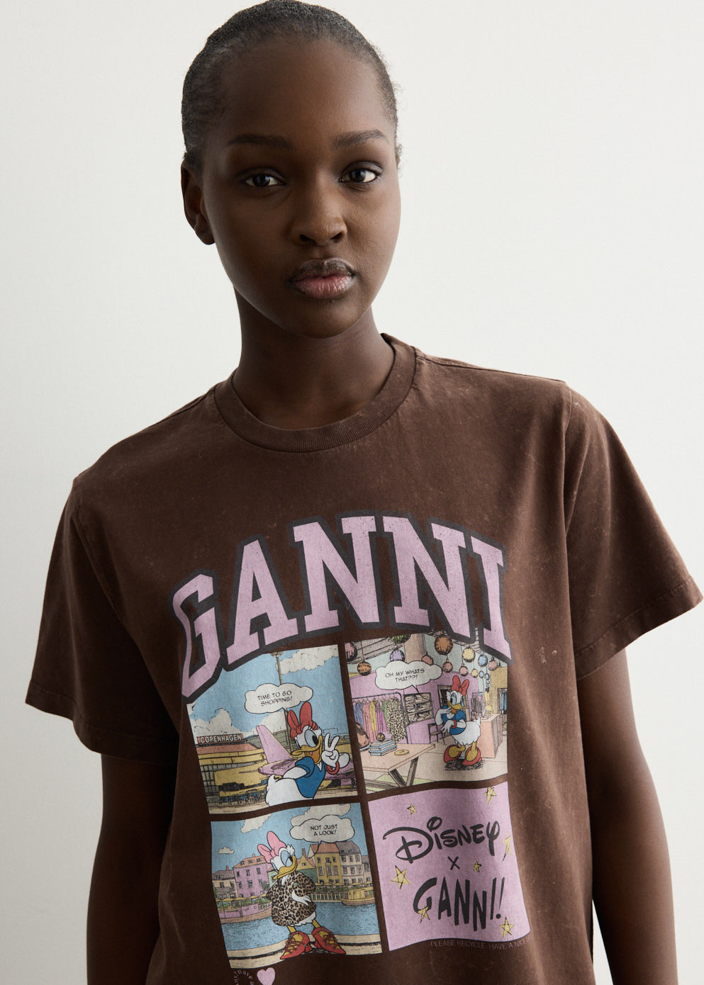 x Disney Daisy Duck Comic T-Shirt