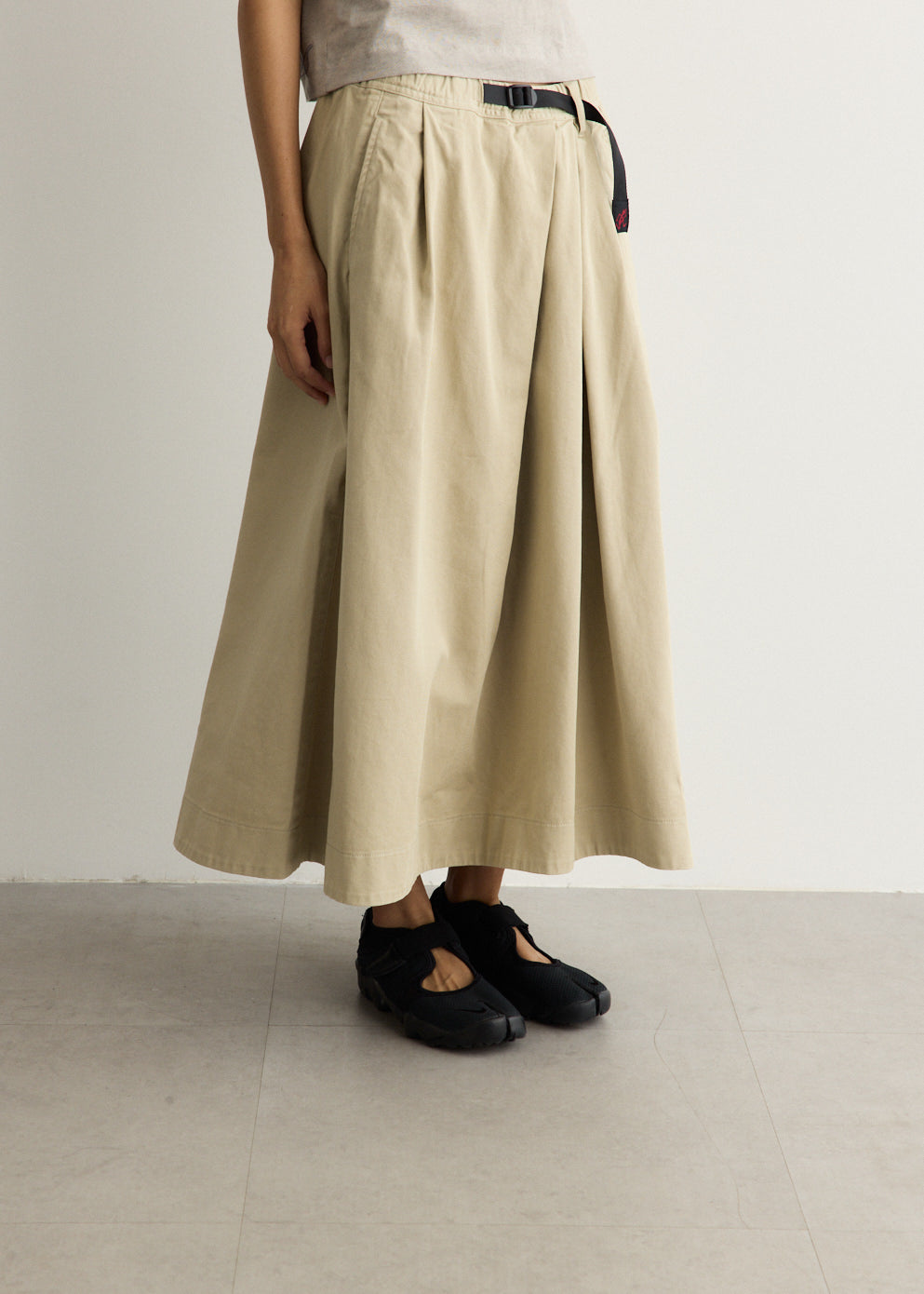 Talecut Skirt