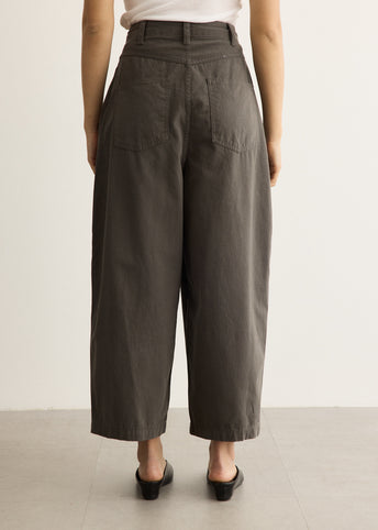Wide-Fit Curved Cotton Pants
