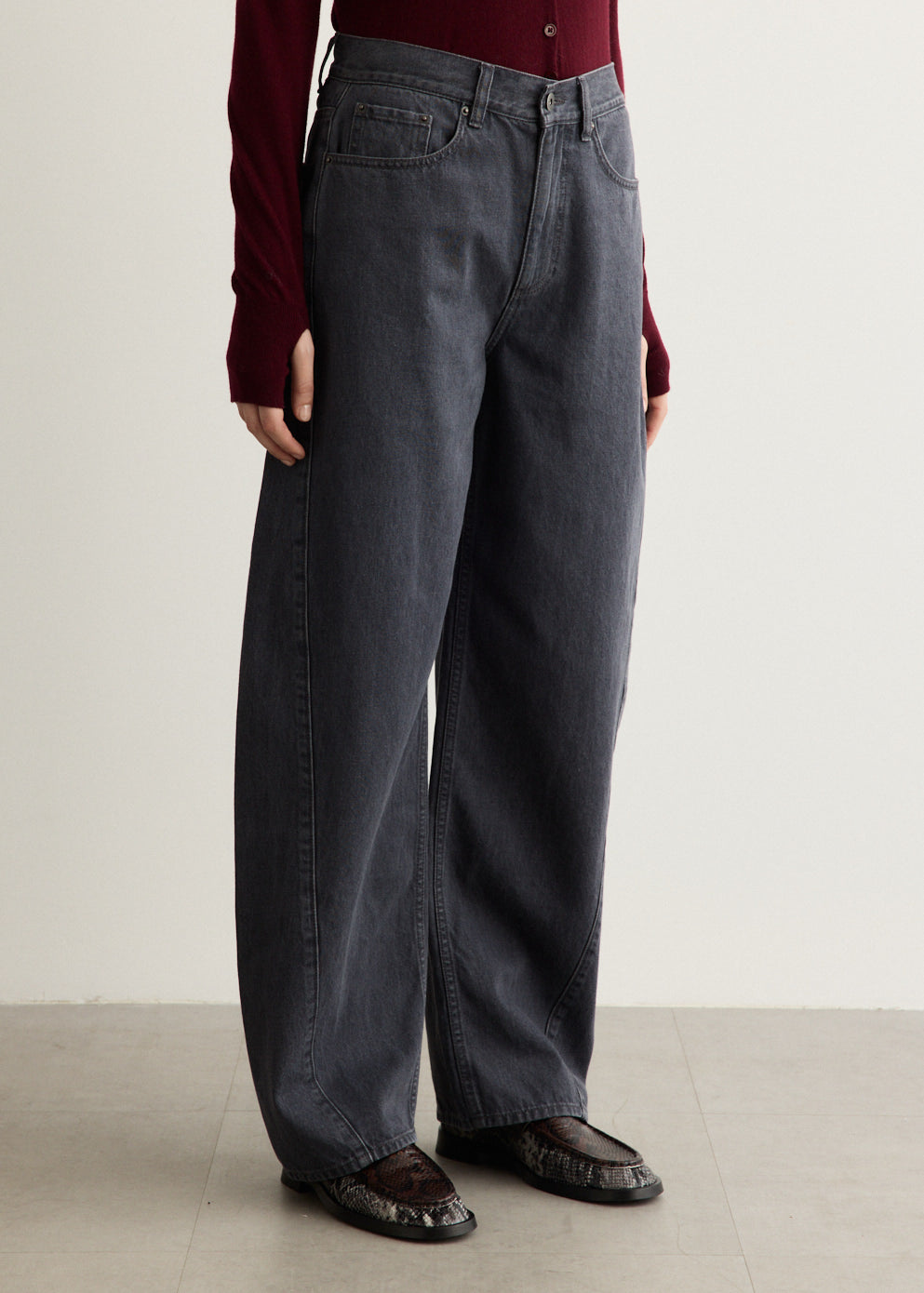 Jet Curved Leg Jeans