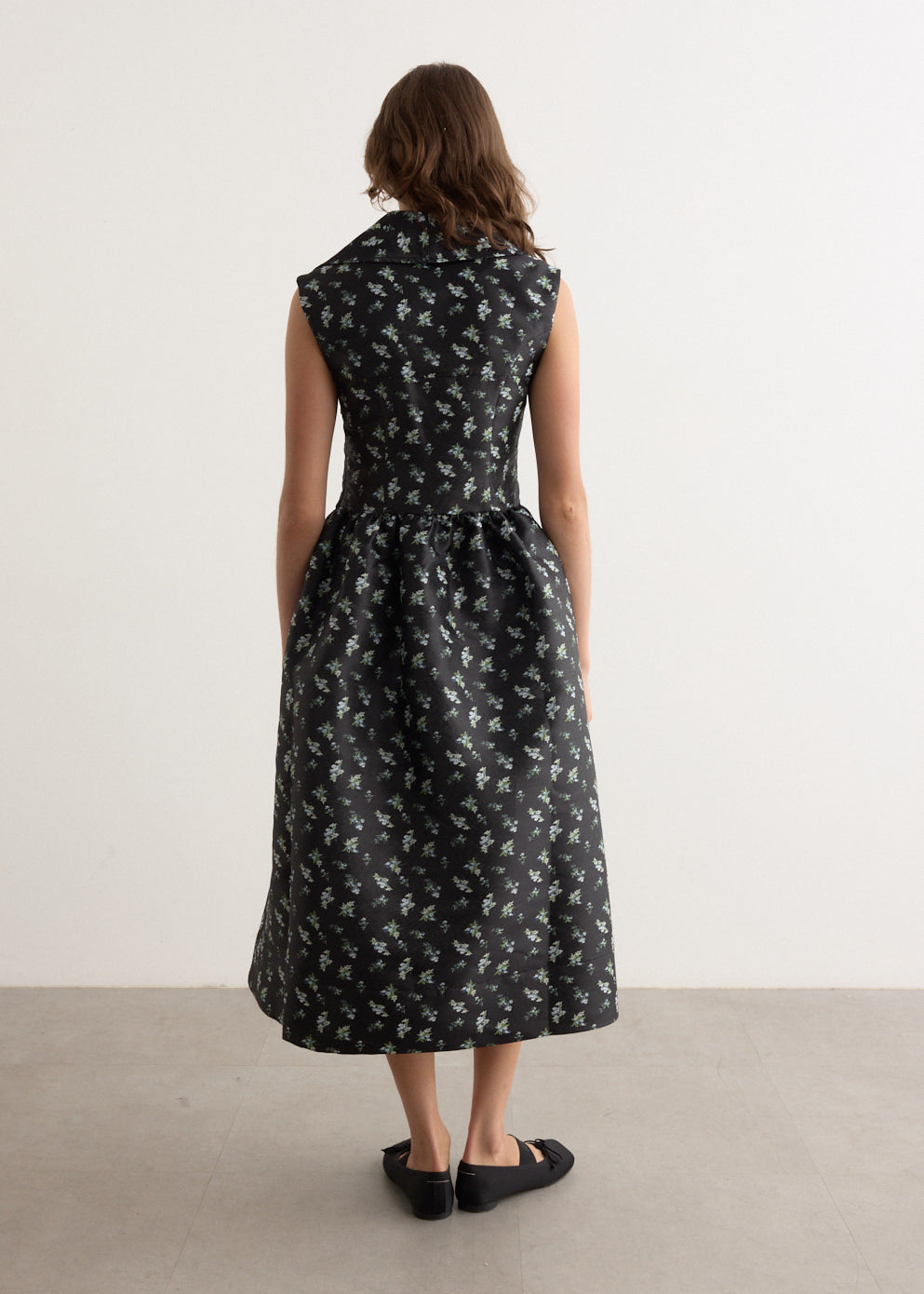 GANNI フロラルシャカトミティトレス W03616931 099 Floral Jacquard Midi Dress