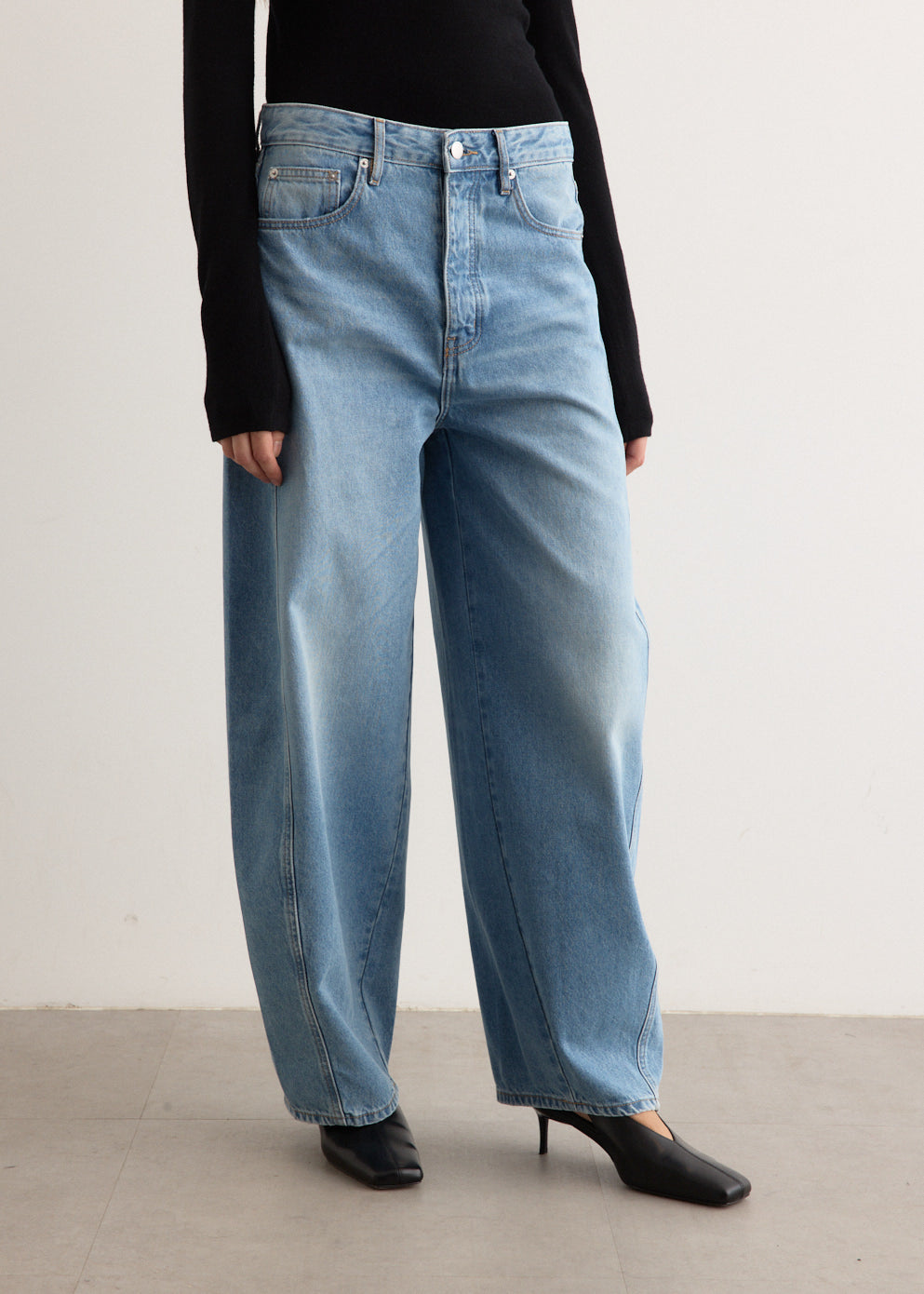 Mid Rise Balloon Jeans