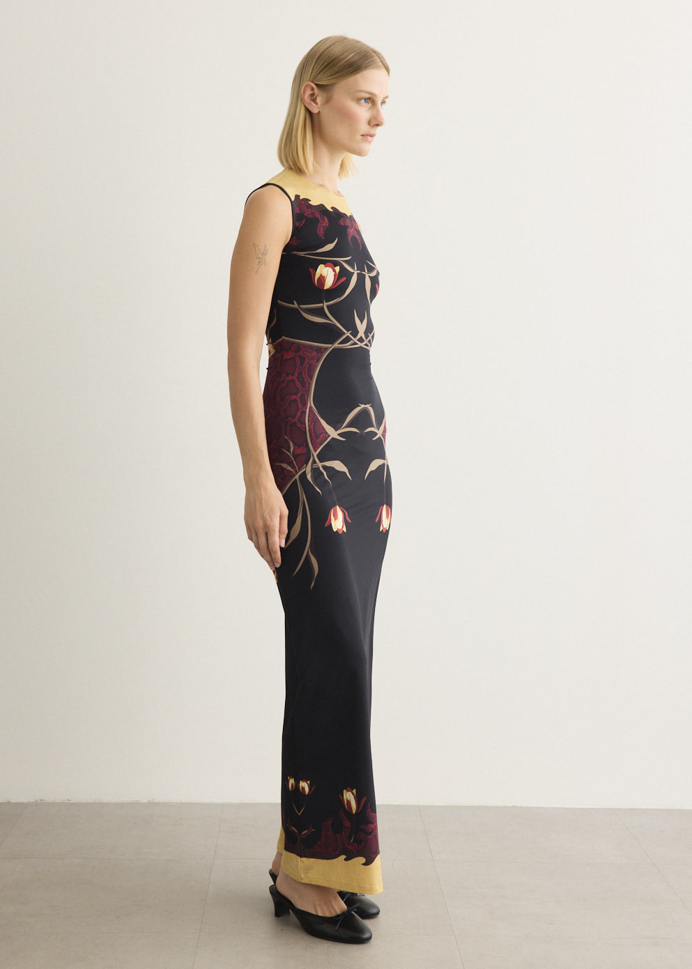 Floral Print Sleeveless Maxi Dress
