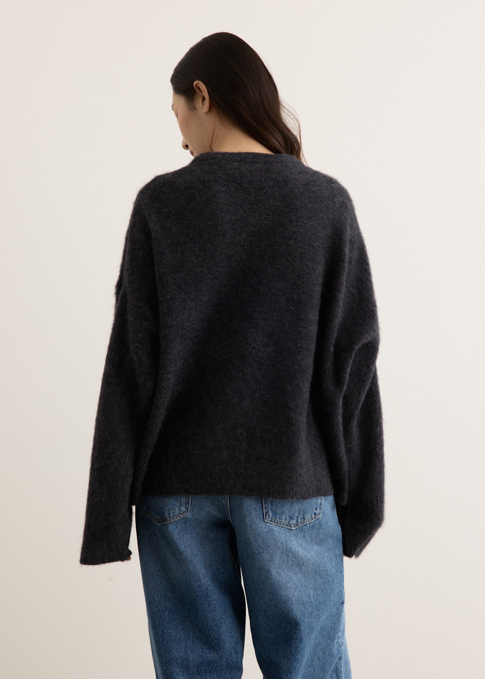Fine Brushed Alpaca Banana Oversized O-neck Jumper