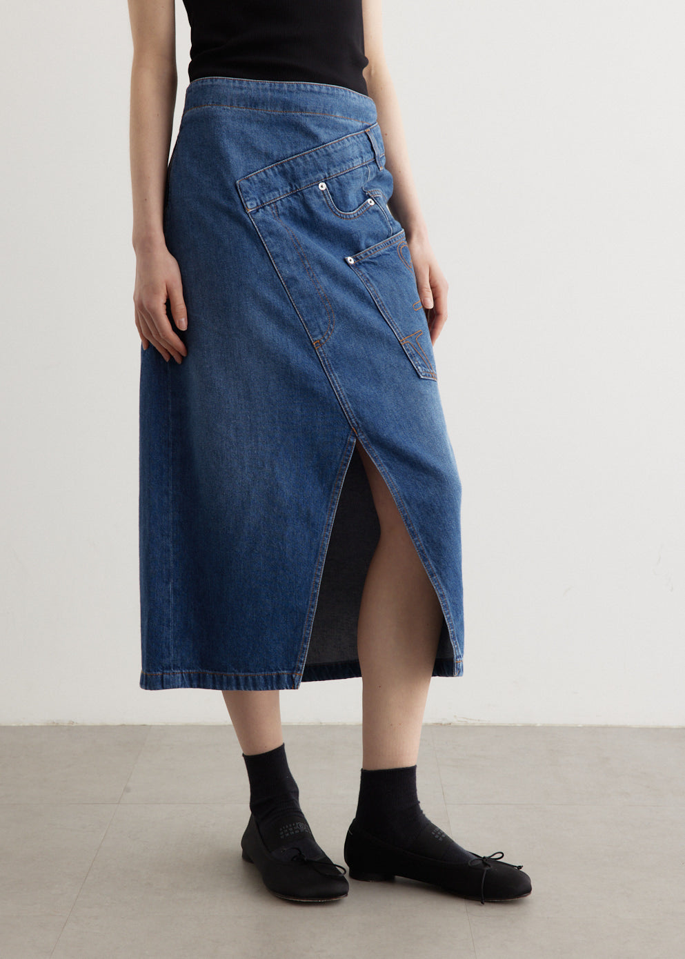 スカート TWISTED MIDI SKIRT Twisted Midi Skirt