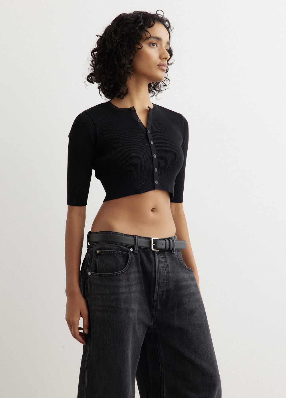 ニット セーター HIGH GAUGE CROPPED CARDIGAN レディース Clustered Enamel Flower Millie Cropped Cardigan