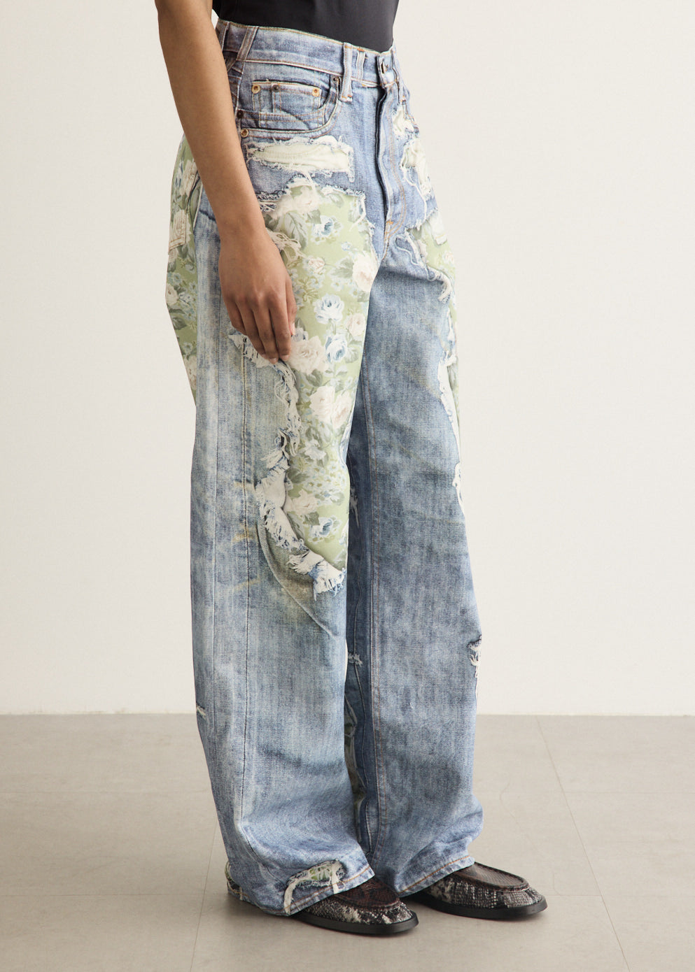 1981 U Trompe Lo'eil Rose Print Denim Jeans