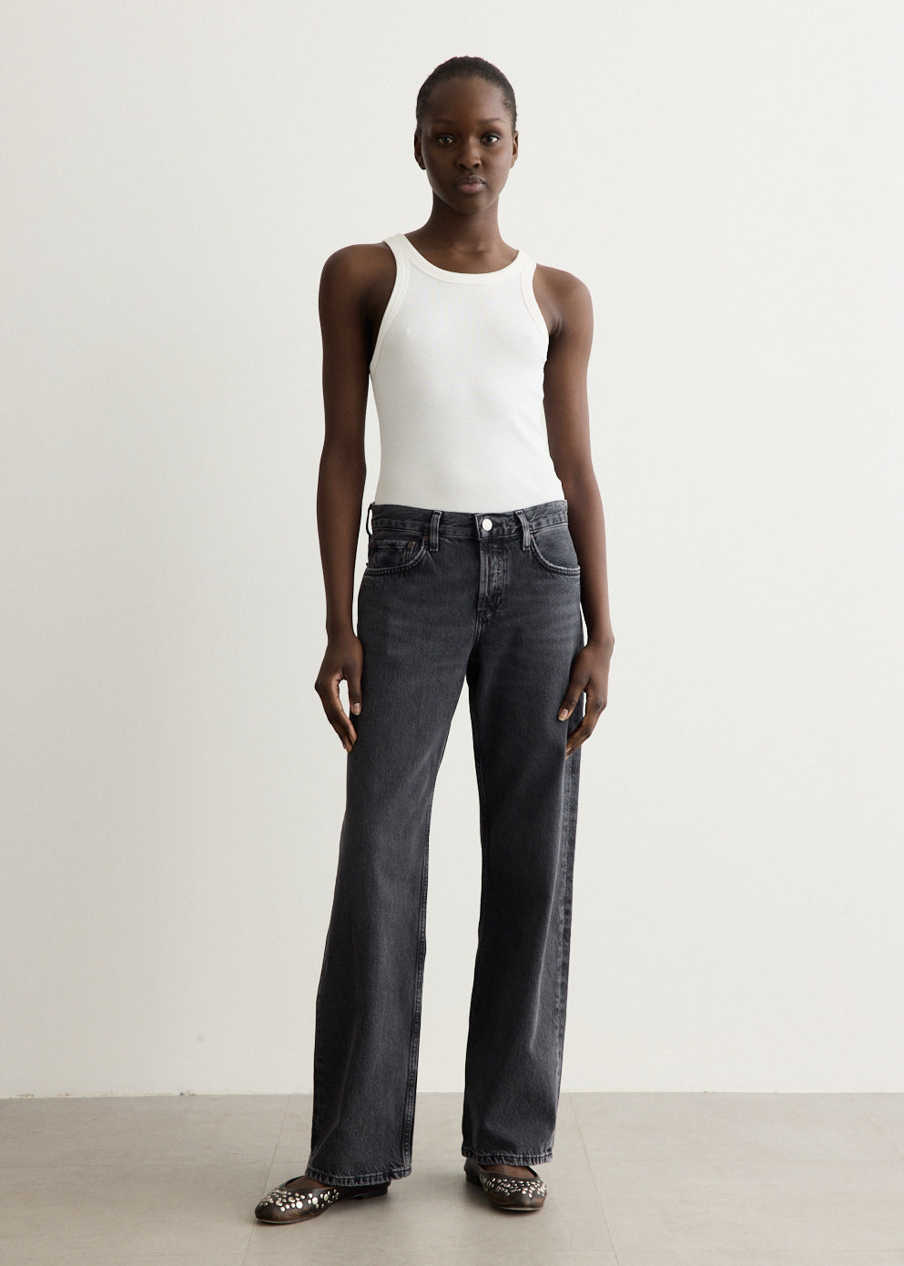 Low Rise Loose Jeans