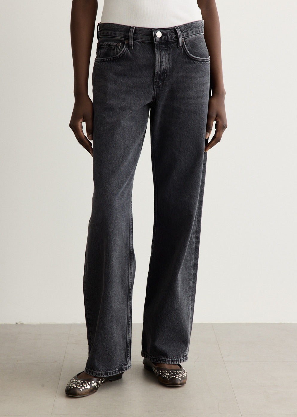 Low Rise Loose Jeans