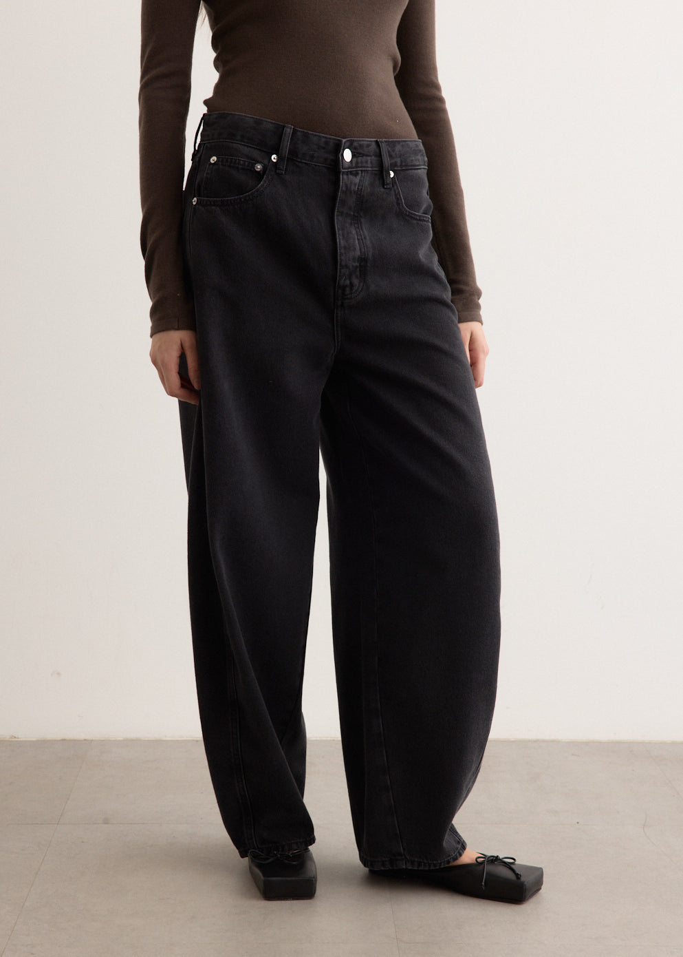 Mid Rise Balloon Jeans