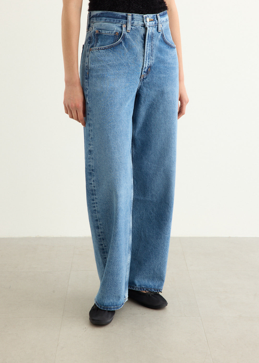 Low Curve Jeans