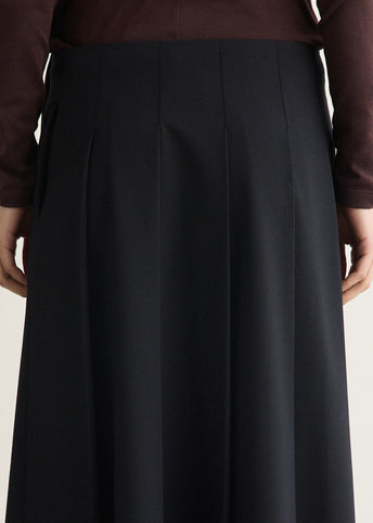 Acadamie Pleated Midi skirt