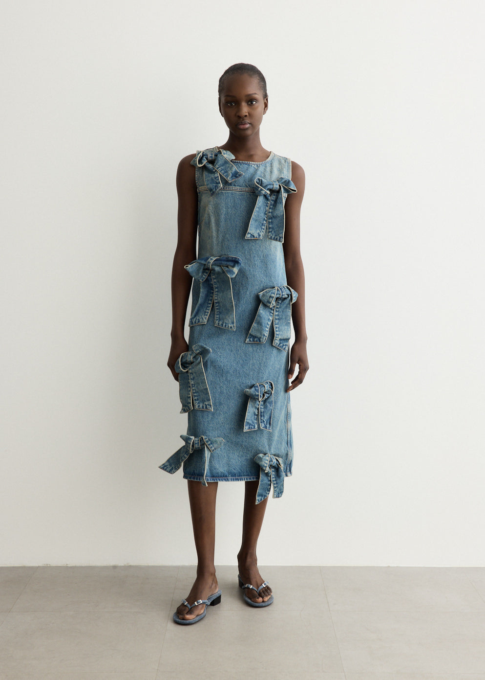 Tint Rigid Denim Bow Dress