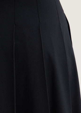 Acadamie Pleated Midi skirt