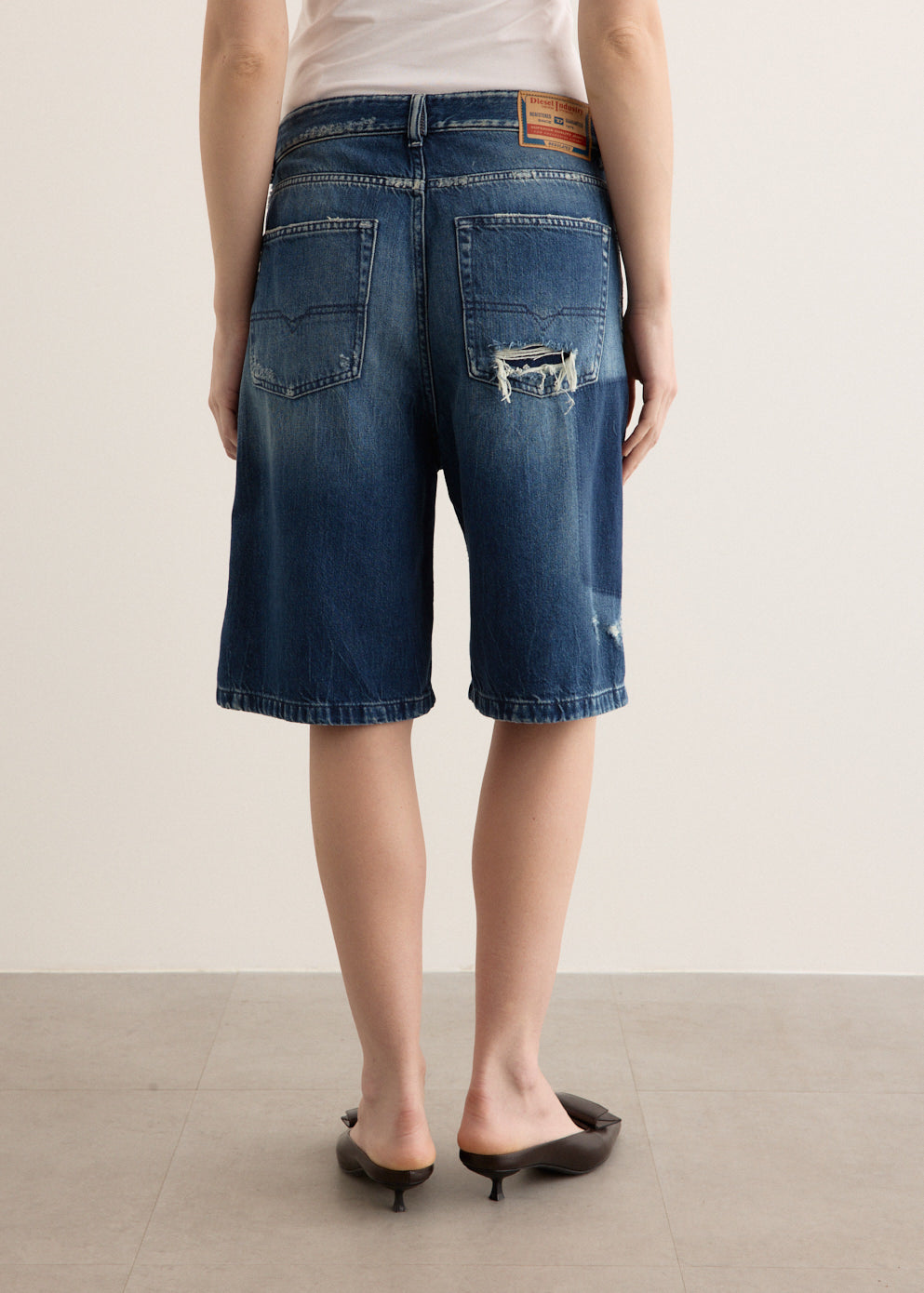 DE-SIRE-SHORT Short Pants
