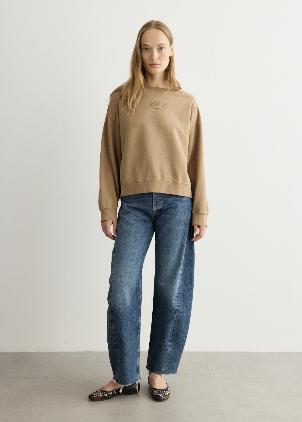 Essential Isoli Washed Effect Crewneck Sweatshirt