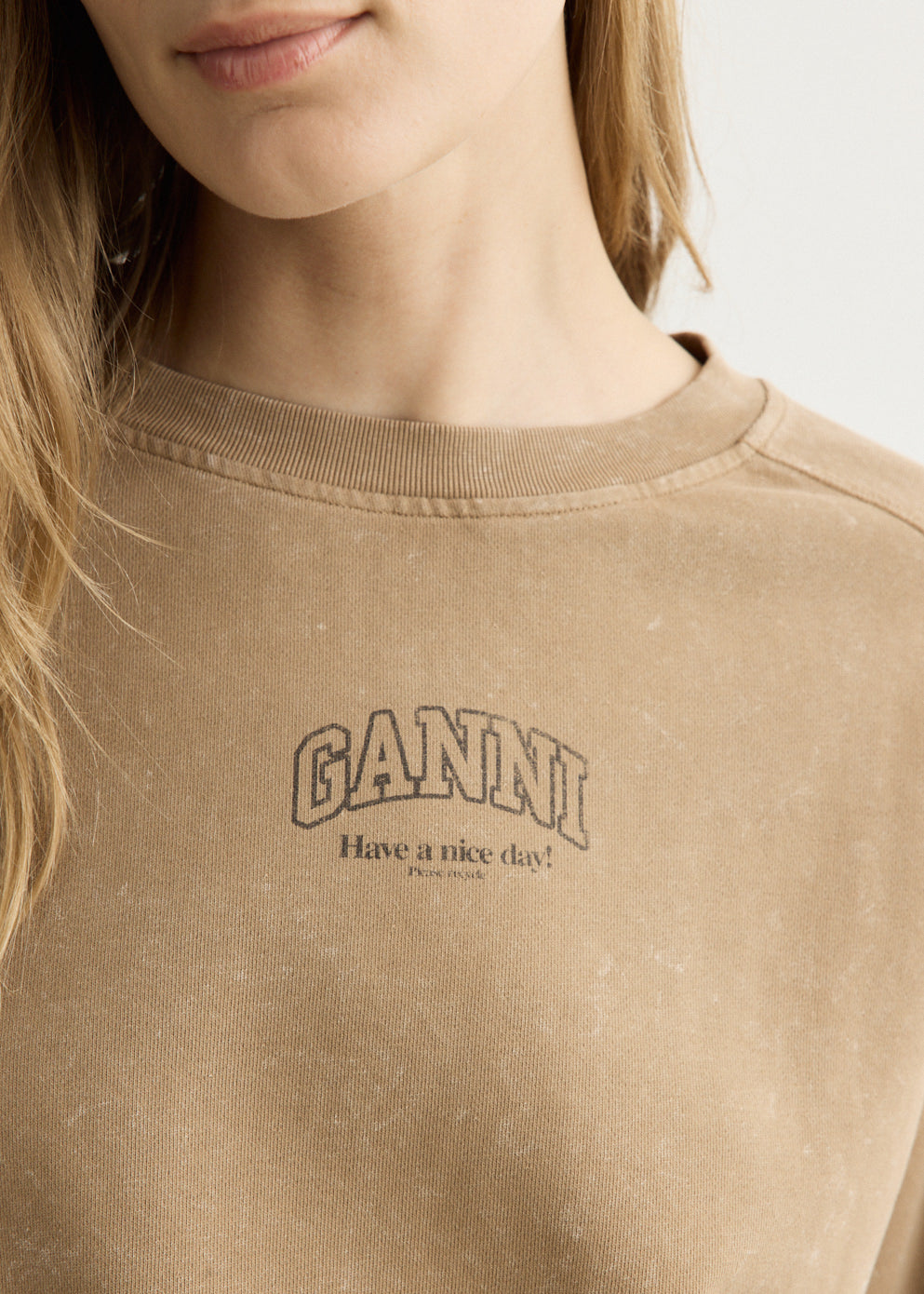 Essential Isoli Washed Effect Crewneck Sweatshirt