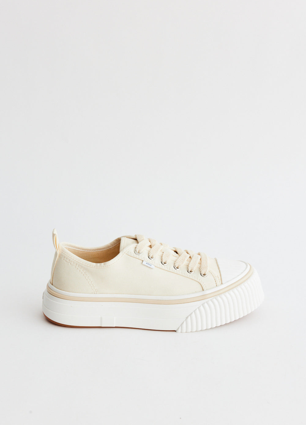 Low Top Ami 1980 Sneakers
