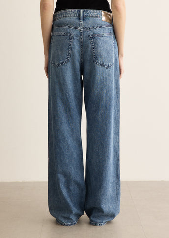Featherweight Logan Jeans