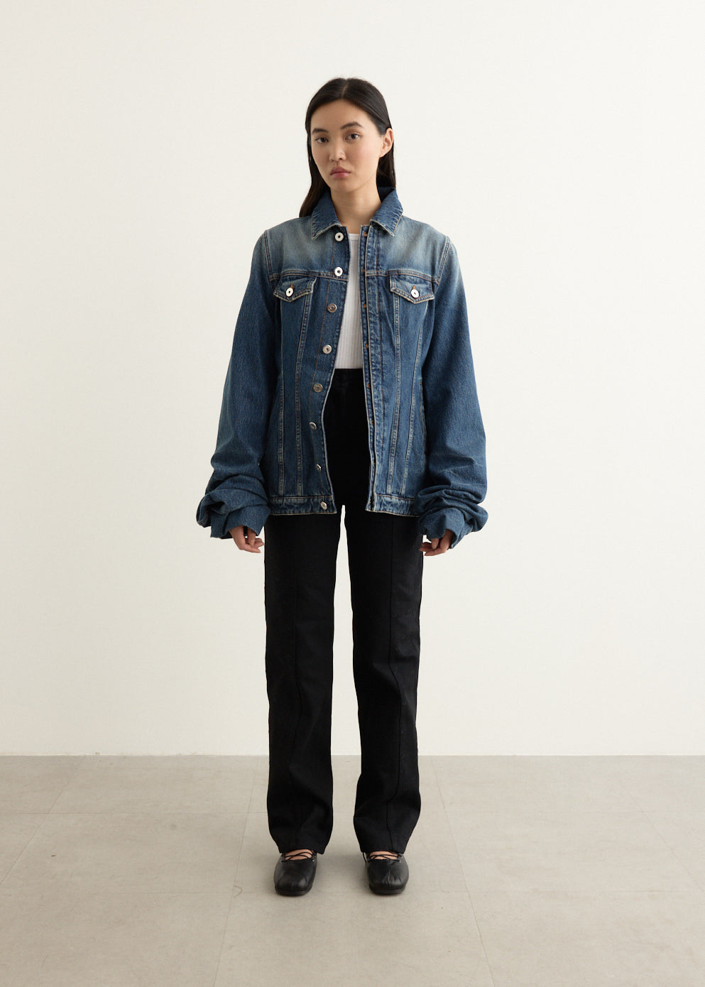 Vintage Blue Denim Jacket With Oversized Sleeves