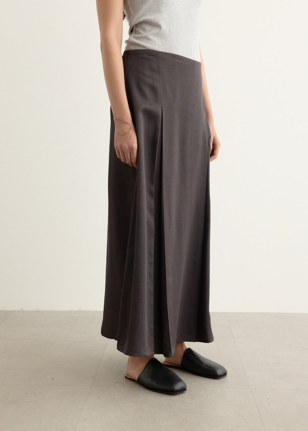 Pleat Front Skirt
