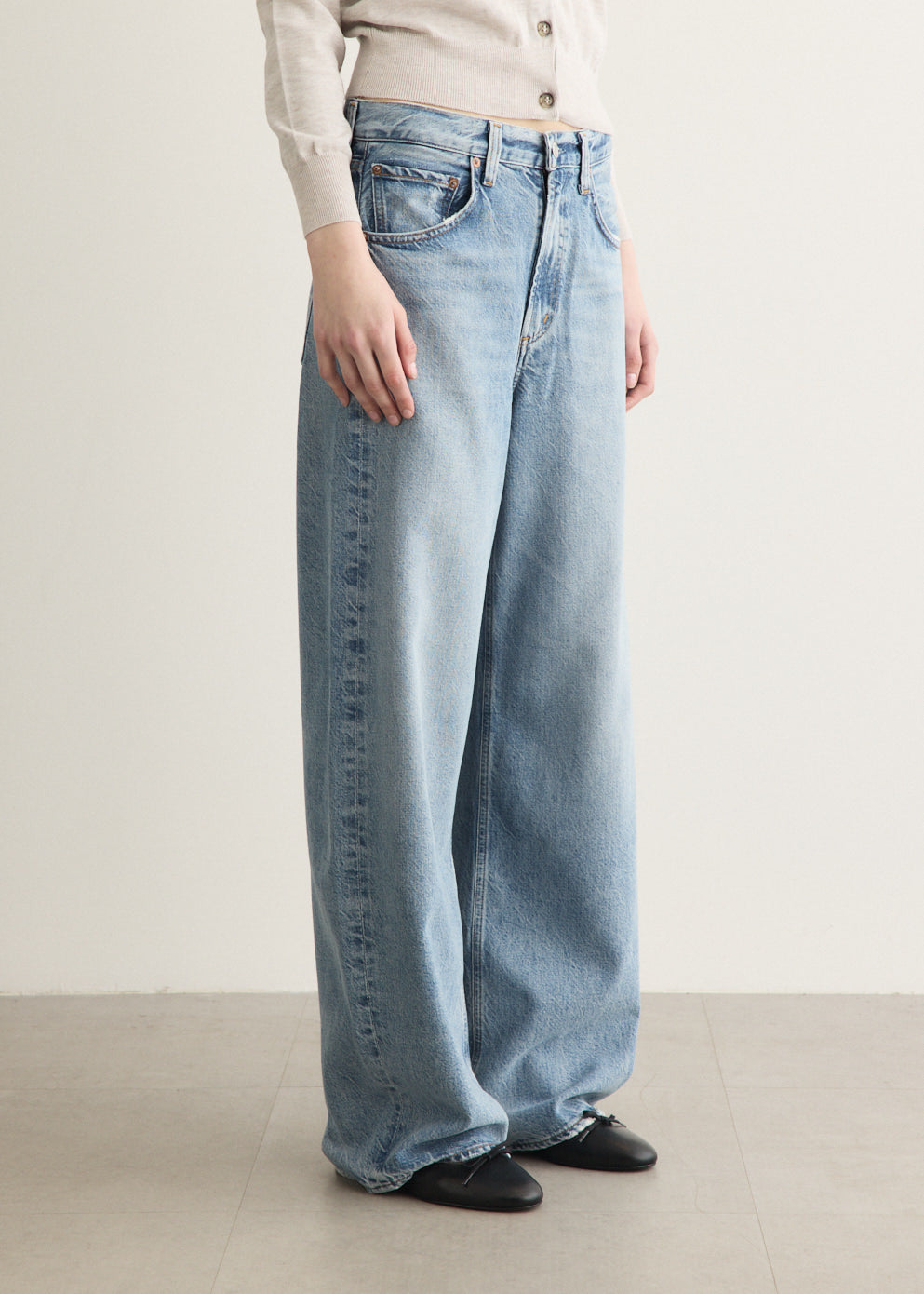 Low Curve Jeans