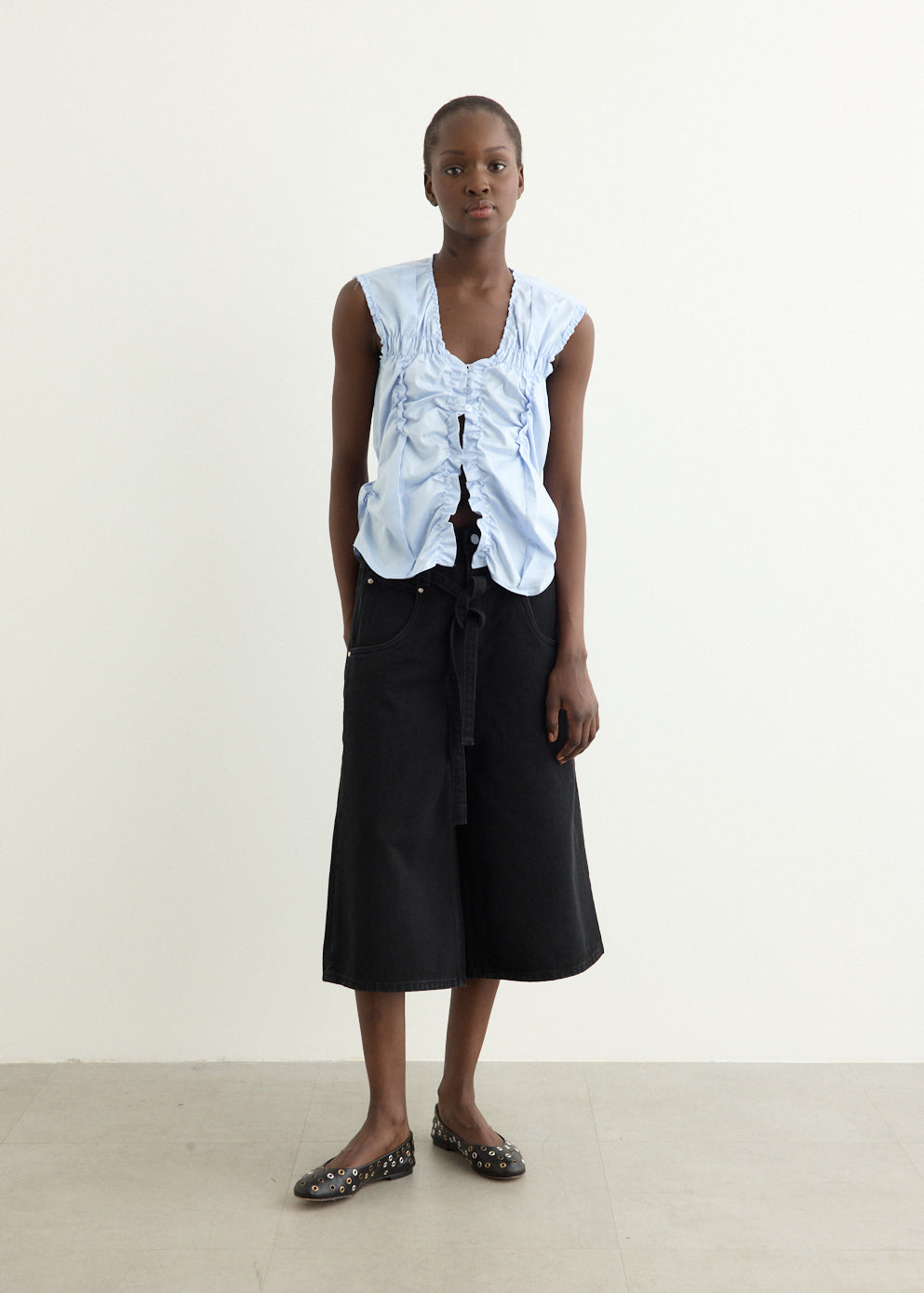 Incu Exclusive Wrinkle Sleeveless Shirt