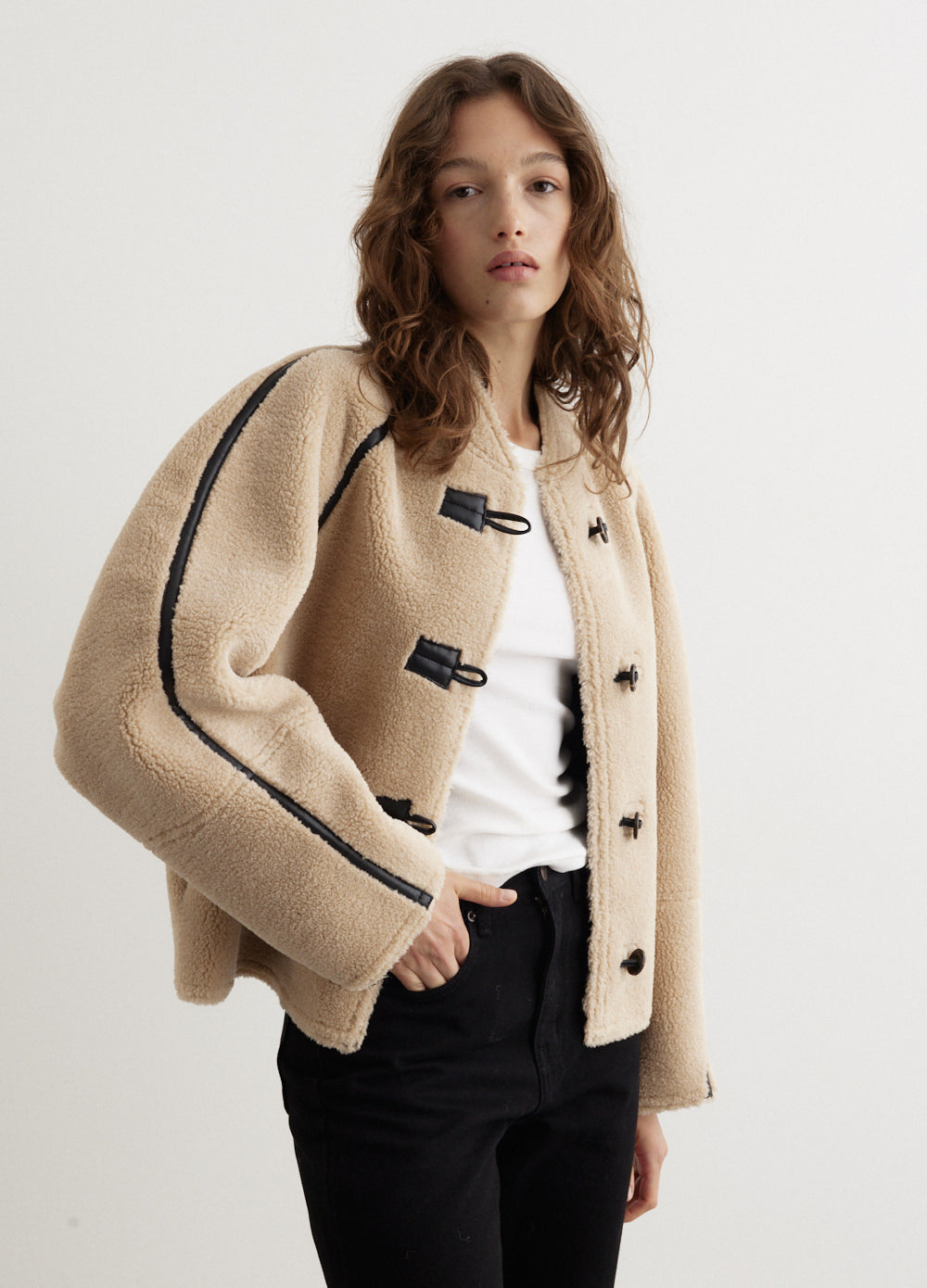 [LOW CLASSIC] /☆24FW SHORT SHEARLING REVERSIBLE COAT/BEIGE 251416_IMG_0787_Reduced.jpg?v=