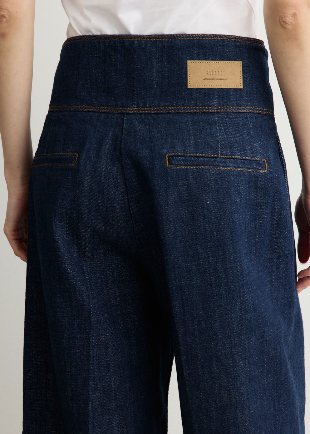 Wrapped Belted Balloon Fit Jeans