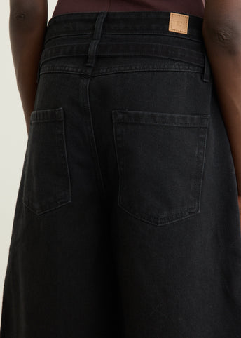 Incu Exclusive Bermuda Denim Pants