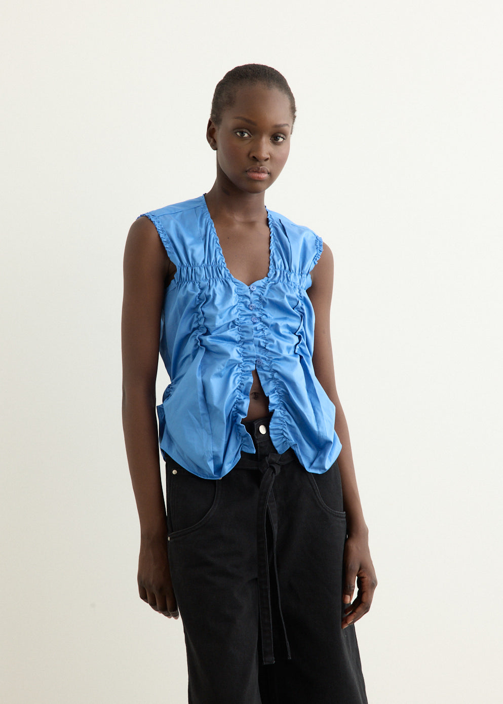 Incu Exclusive Wrinkle Sleeveless Shirt