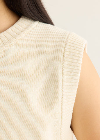 Beata Vest